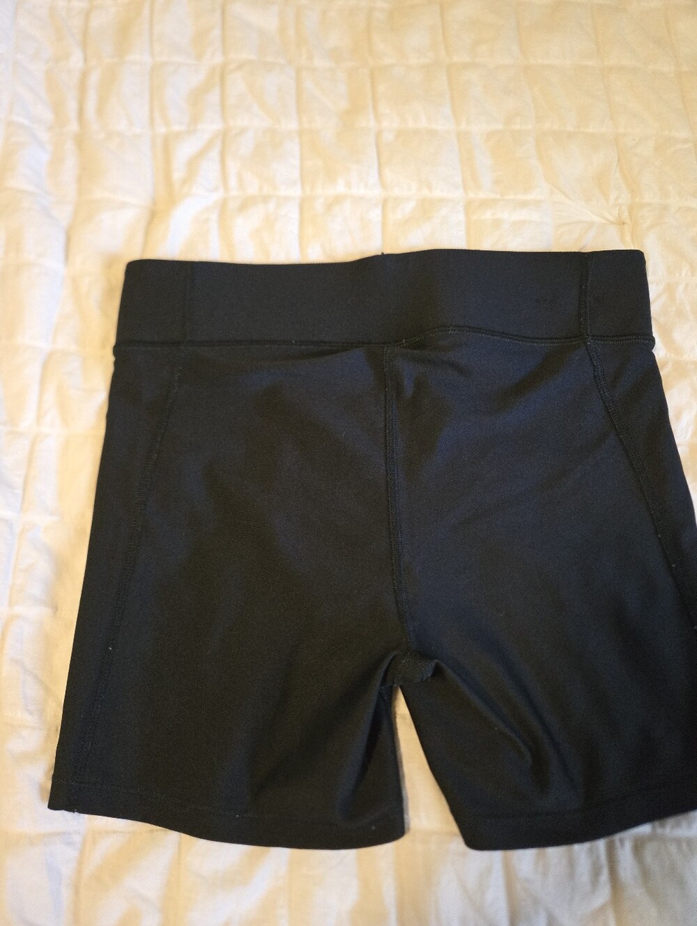 Under Armour Black Women's Training Compression Shorts - Picture 5 of 6